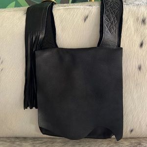 Molly G. Crossbody bag